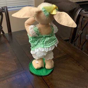 Anna lee Easter bunny